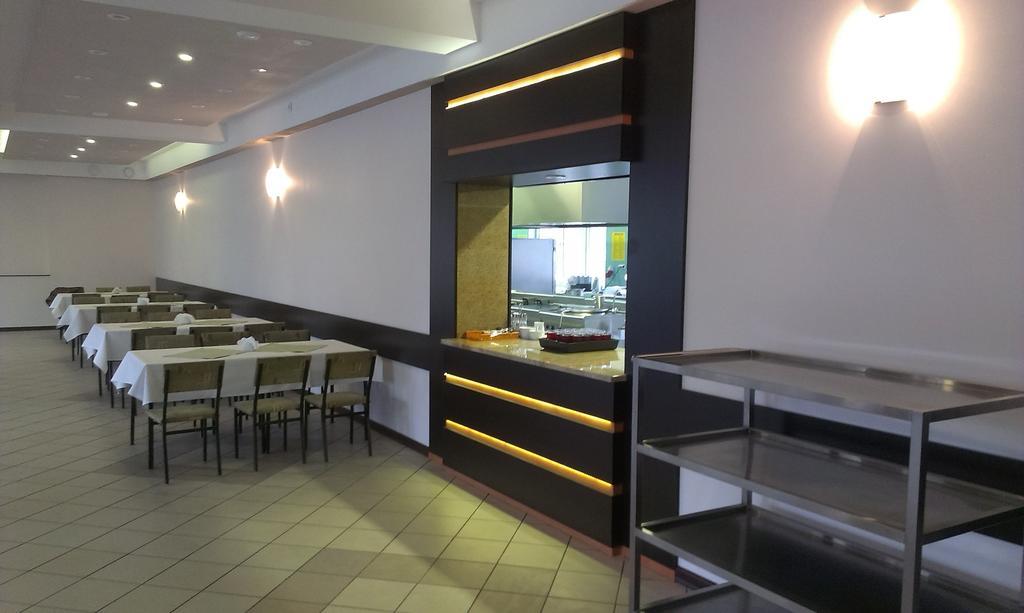 Hotel Odr Sulechów Eksteriør bilde